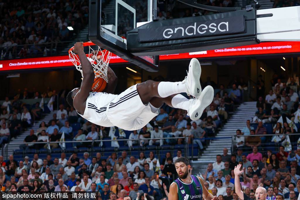 包含直布罗陀负于劲敌,无缘晋级!,表现亮眼的词条 包含直布罗陀负于劲敌,无缘晋级!,表现亮眼的词条