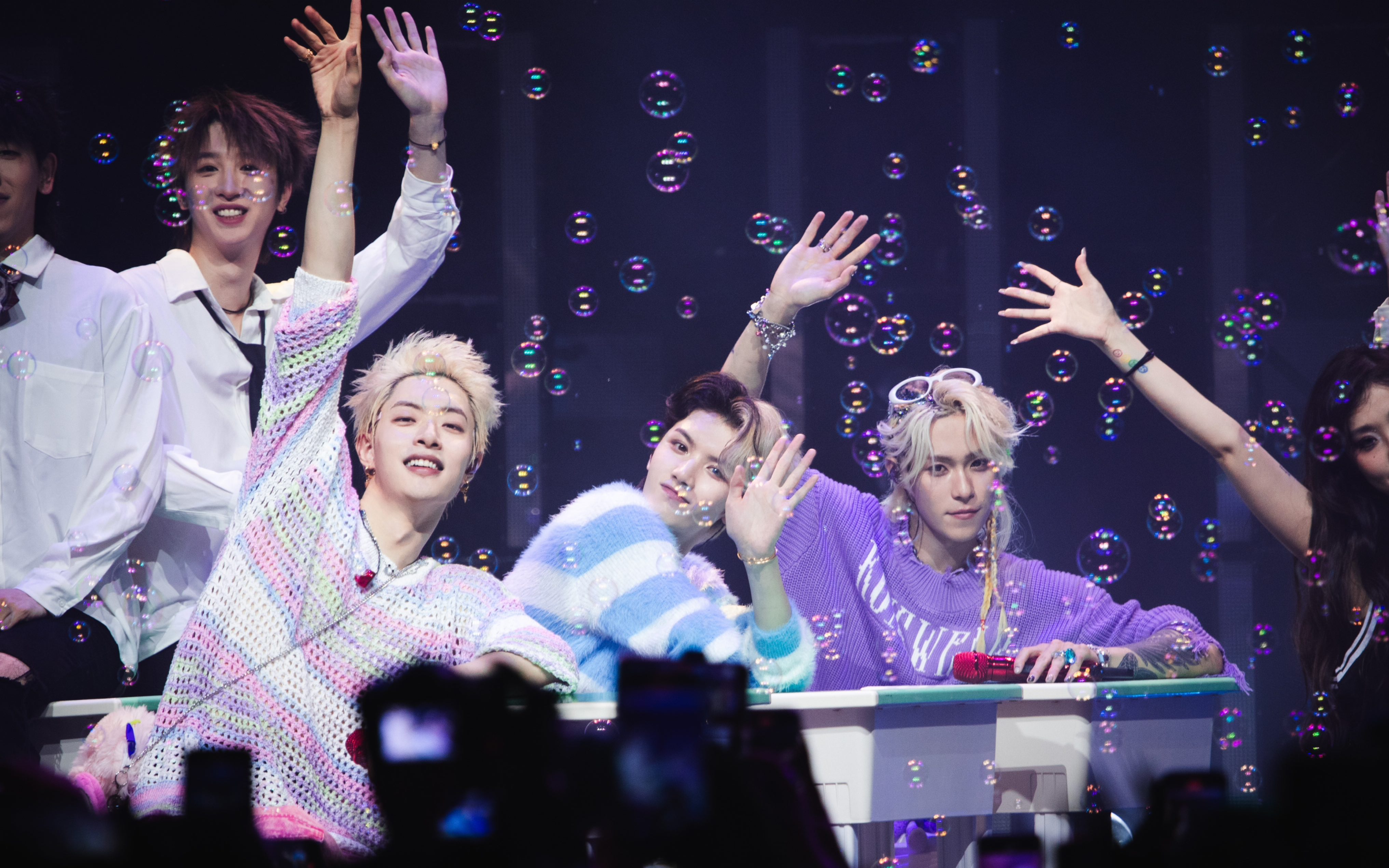 包含PSG血洗GEN,Oner打出惊人五杀强强对话八强赛,让粉丝疯狂欢呼的词条 包含PSG血洗GEN,Oner打出惊人五杀强强对话八强赛,让粉丝疯狂欢呼的词条