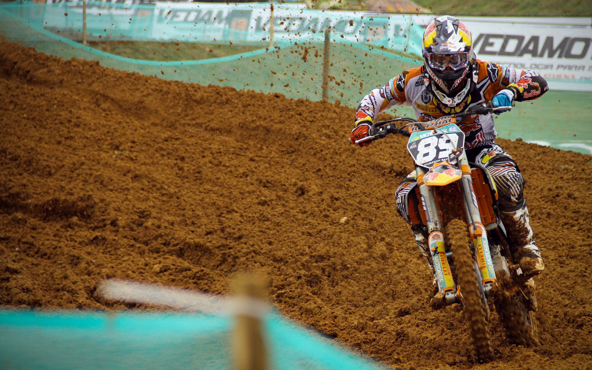 你以为他不行了？克莱亲手改写纽约命脉，一手捏住老鹰咽喉