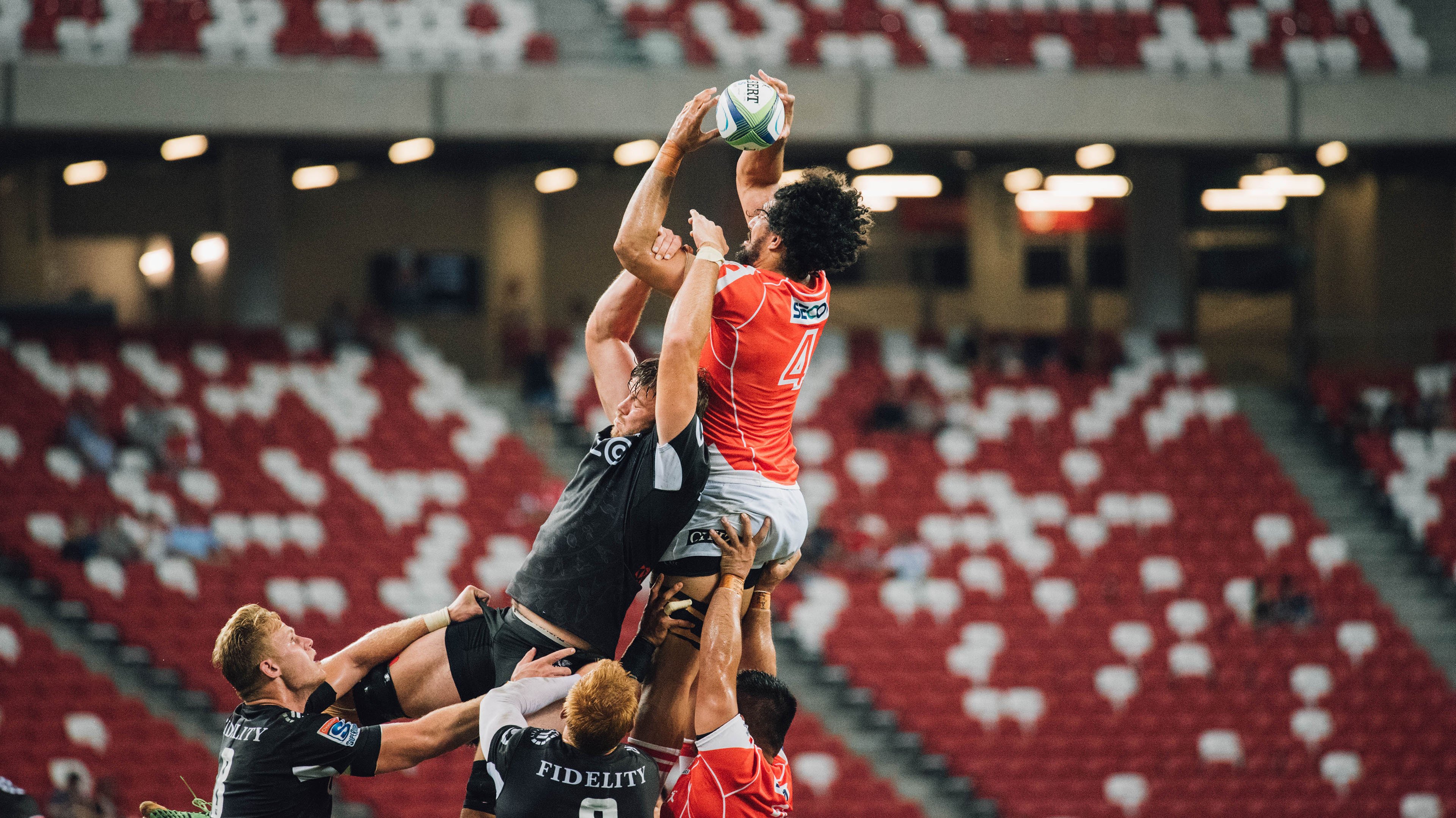 绝杀与艺术，当雄鹿的利刃刺穿雷霆，欧文在伯纳乌跳起足球探戈