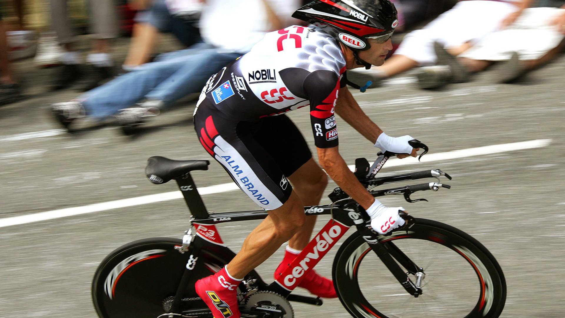 森林狼撕碎鱼腩标签！爱德华兹用一场爆冷宣告，年轻的狼，开始咬人了